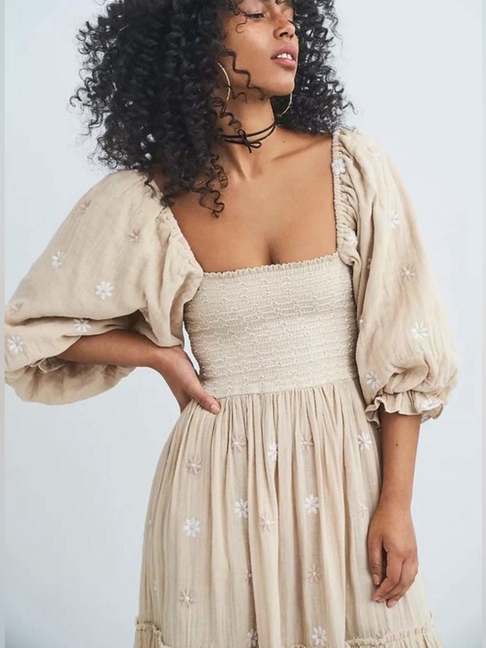 Free People Dresses & Skirts - Free People Dahlia Embroidered
Maxi Dress / Pearl Island